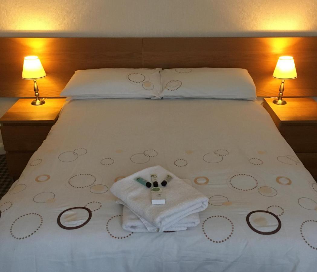 The Hawthornes Licensed Guest House Knottingly エクステリア 写真